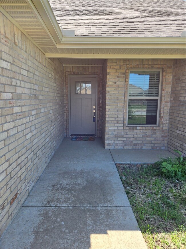 Photo - 2400 N Kathryn Ln