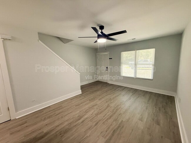 Photo - 258 Fleming Rd