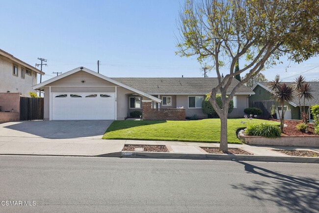 2066 Dwight Ave
