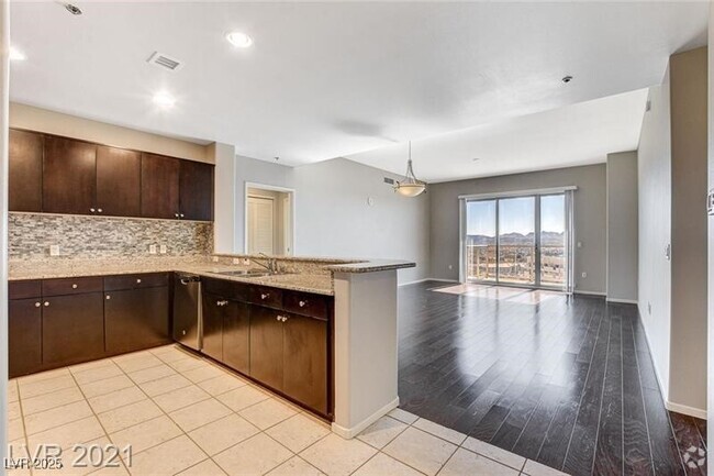 Building Photo - 8255 S Las Vegas Blvd Rental