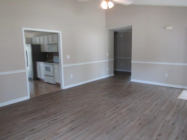 Photo - 2208 Seaford Dr