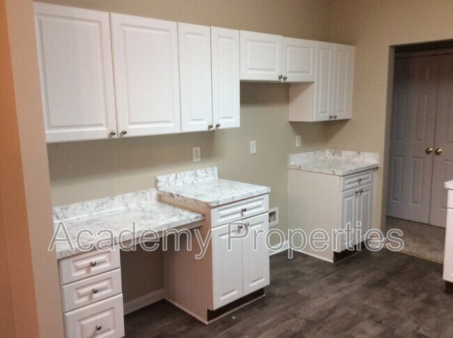 Photo - 1087 Glen Chase Dr