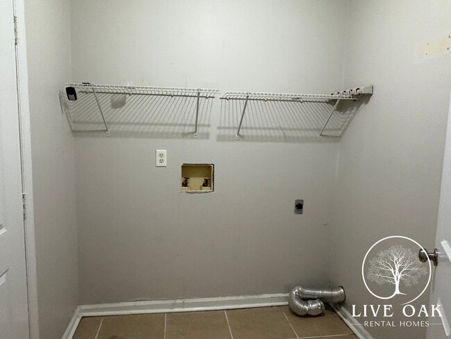 Photo - MOVE-IN SPECIAL: $500 OFF 1st MONTH'S RENT!**
