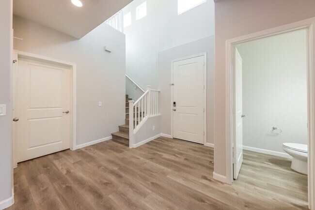 Photo - 1807 W Minton St