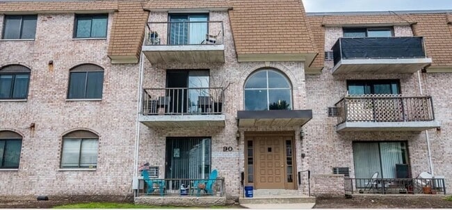 Building Photo - 90 High St Unit 107