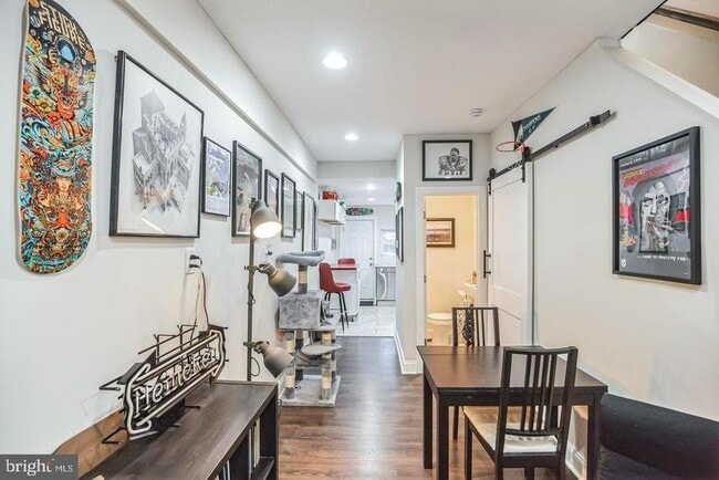 Photo - 1814 E Albert St
