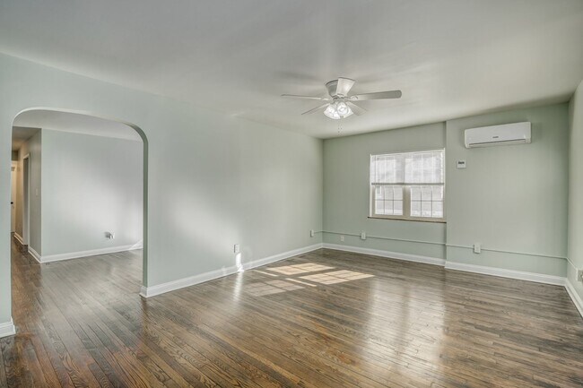 Photo - 800 N Fred Shuttlesworth Dr