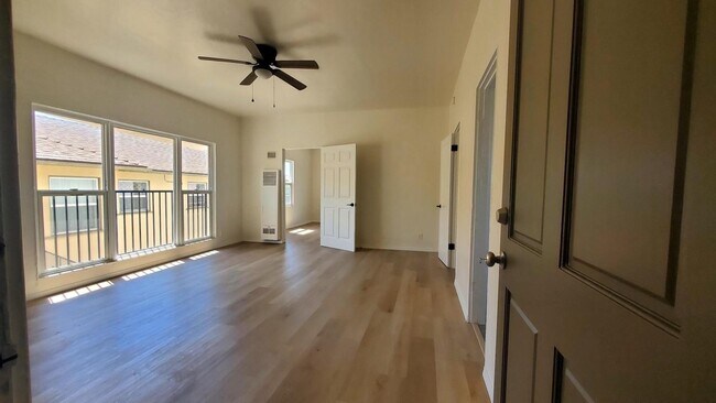 Photo - 1212 - 1218 S Harvard Blvd