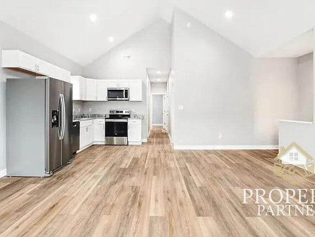 Photo - 1646 Ingram St