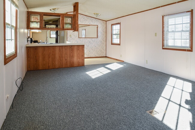 Building Photo - 5 Hilltop Dr Rental