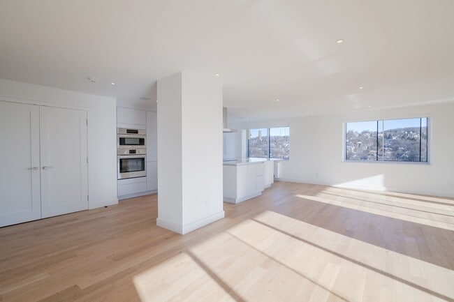 Photo - 4555 Av. Bonavista Unit 1016