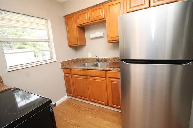 Photo - 1126 10th St