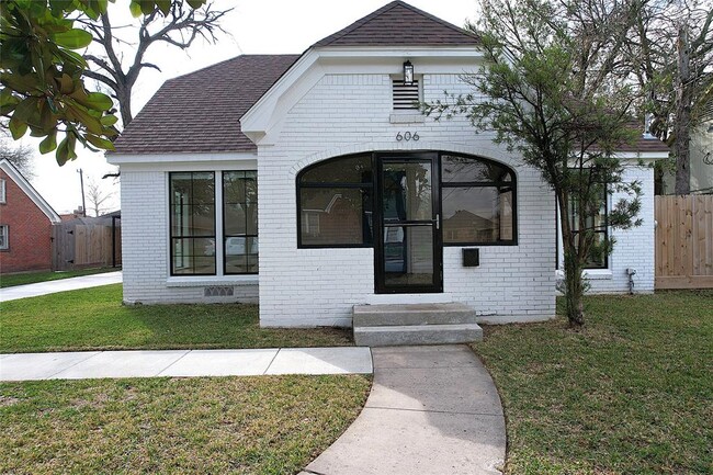 Photo - 606 Canadian St Casa