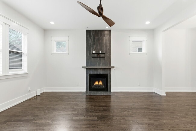 Photo - 1708B 15th Ave S