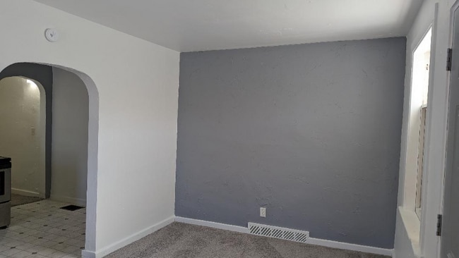 Photo - 721 N Hamilton St Unidad #3