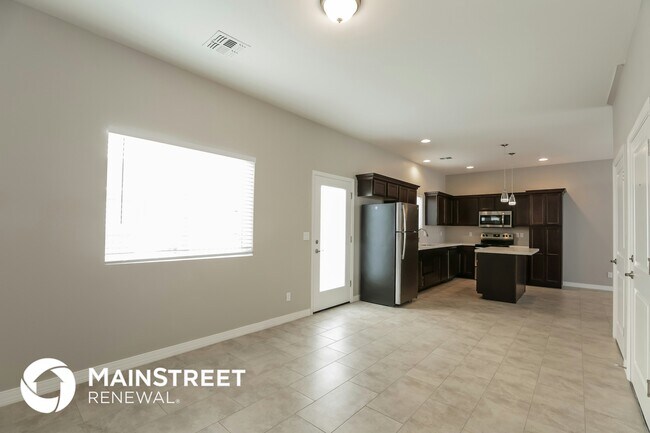 Photo - 2000 N 36th St