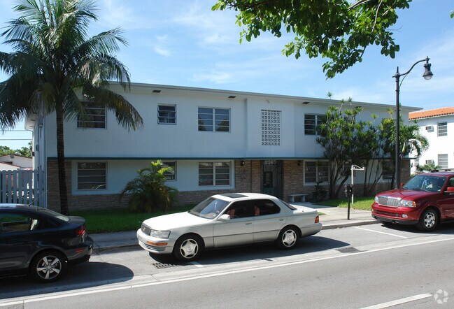Coral Way Apartments - Coral Way Apartments