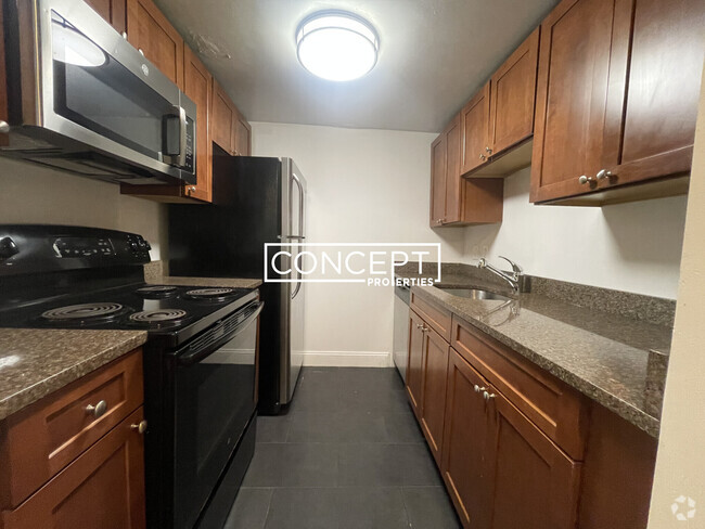 Building Photo - 772 Columbus Ave Unit 1GC Rental