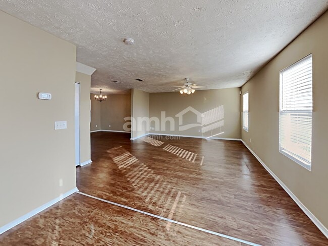 Photo - 5009 Smith Springs Pkwy