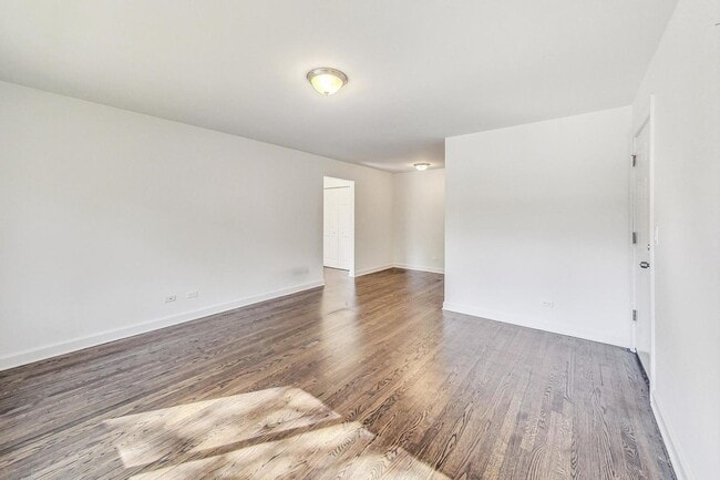 Photo - 6002 N Winthrop Ave