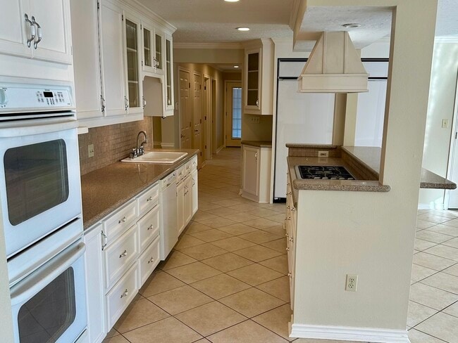 Photo - 5659 Lymbar Dr