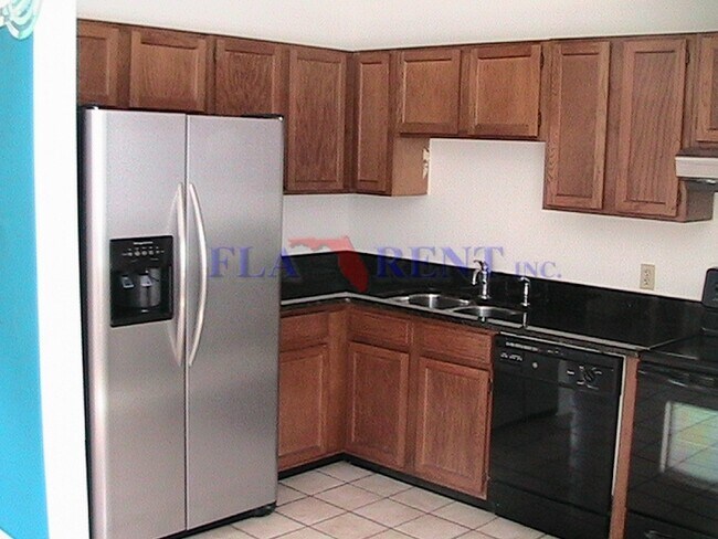 Photo - **3/2 Remodeled Duplex Near Downtown Orlando off of Curry Ford**