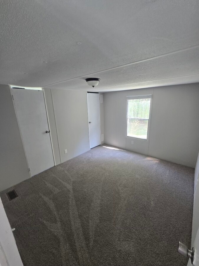 Photo - 129 Jodoc Dr