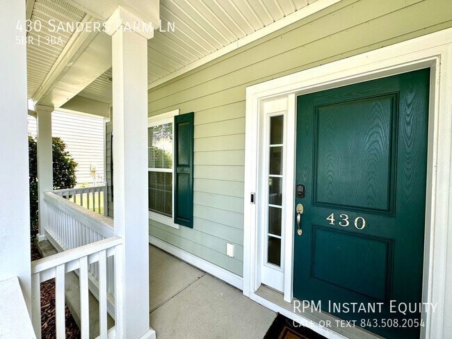 Photo - Charming 5 Bedroom!