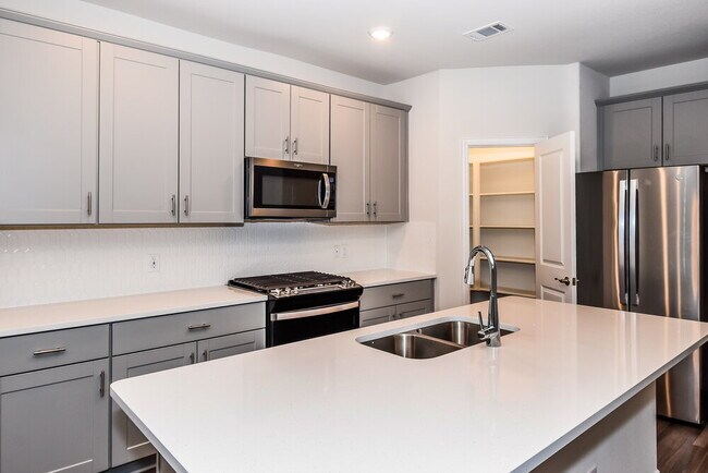 Photo - 1214 Green Timber Dr