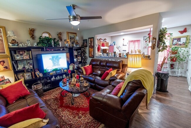 Photo - Butler Crossing II