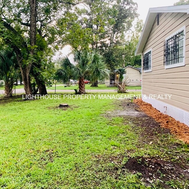 Photo - Beautiful Allendale Home With Large Fenced Yard