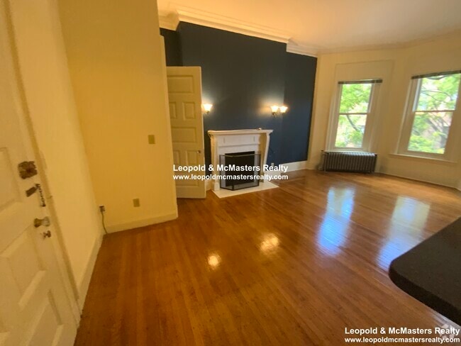 Building Photo - 379 Commonwealth Ave Rental