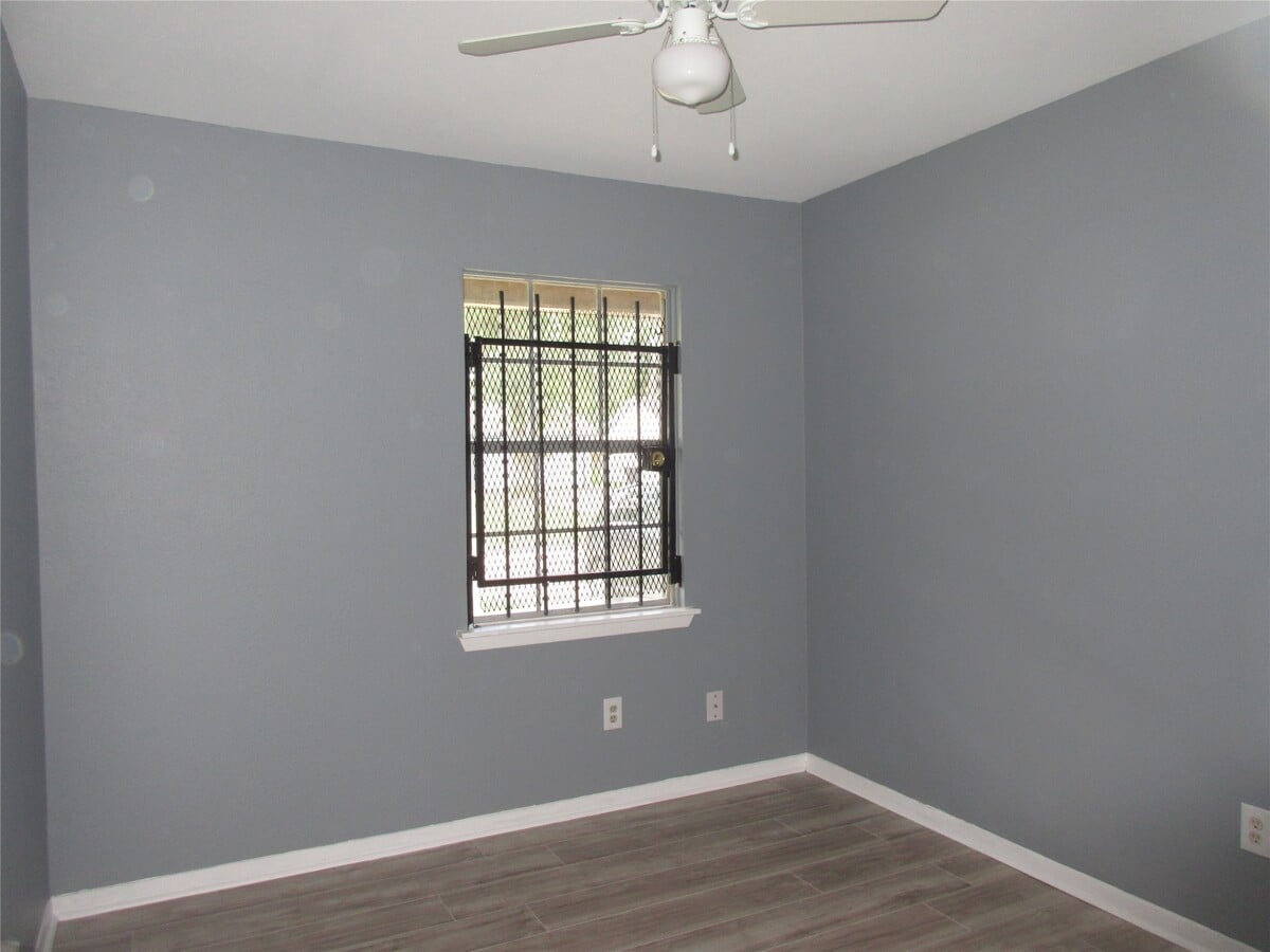 Photo - 6315 Roughlock St