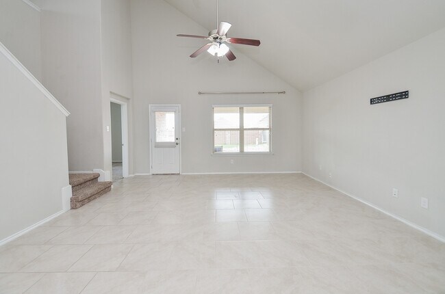 Photo - 4503 Stolz Trail