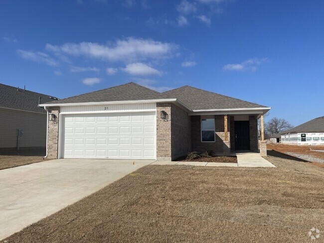 Building Photo - Spacious 3-Bedroom Home!