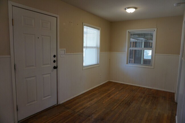 Photo - 3404 31st St