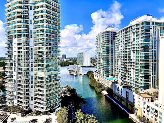 Building Photo - 16400 Collins Ave Unit 942