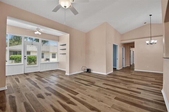 Photo - 33 Summerwind Cir Unidad 101