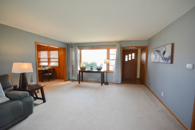 Photo - Spacious ranch style home in amazing Lowertown location!
