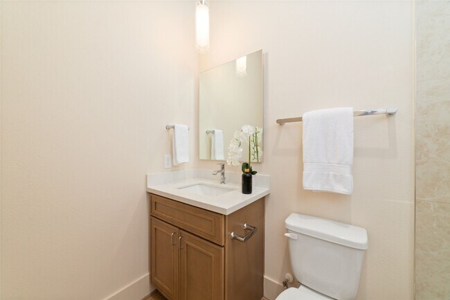 Photo - 859 Rachel St