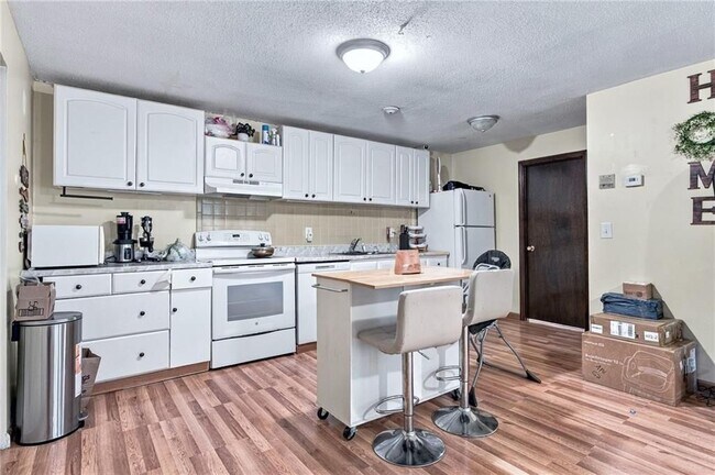 Photo - 79 Ivan St Unit 67