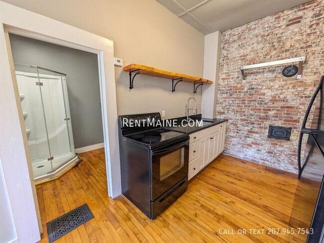 Photo - 3 Cushing St Unit 4