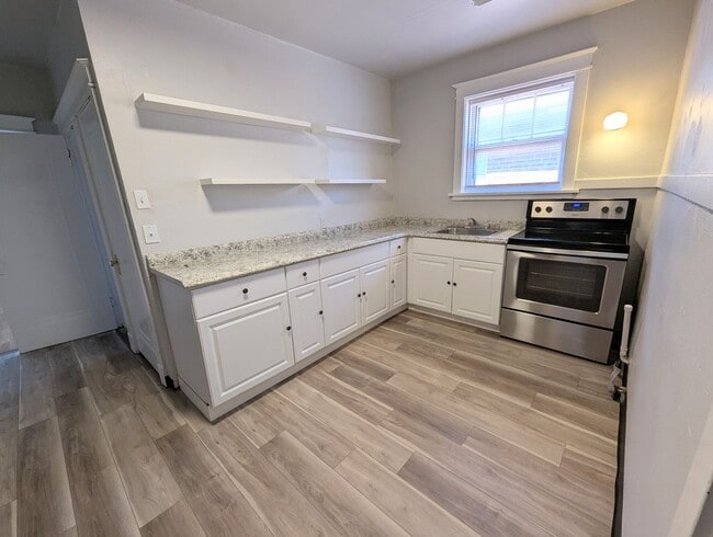 4980-4982 Oleatha Avenue - 4980-4982 Oleatha Avenue Apartment Unit 4982 A