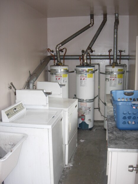 Laundry Room - 519 Linwood Ave Unit A