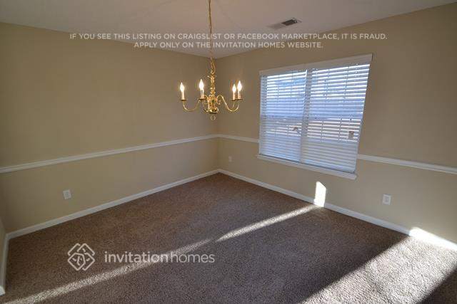 Photo - 103 Silvergrass Dr