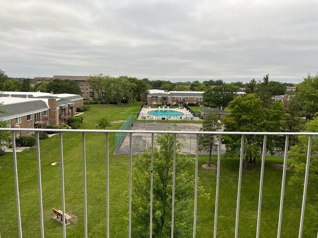 Photo - 10373 Dearlove Rd Unit 4E