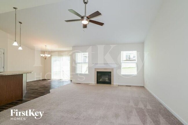 Photo - 7 Winded Way Ct