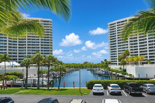 Building Photo - 4101 N Ocean Blvd Unit 205