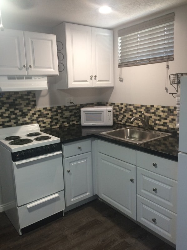383 Herbert Ave S Unit 1