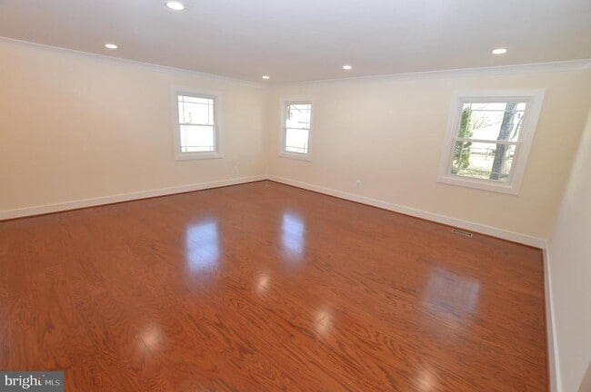 Photo - 12116 Whitehall Dr